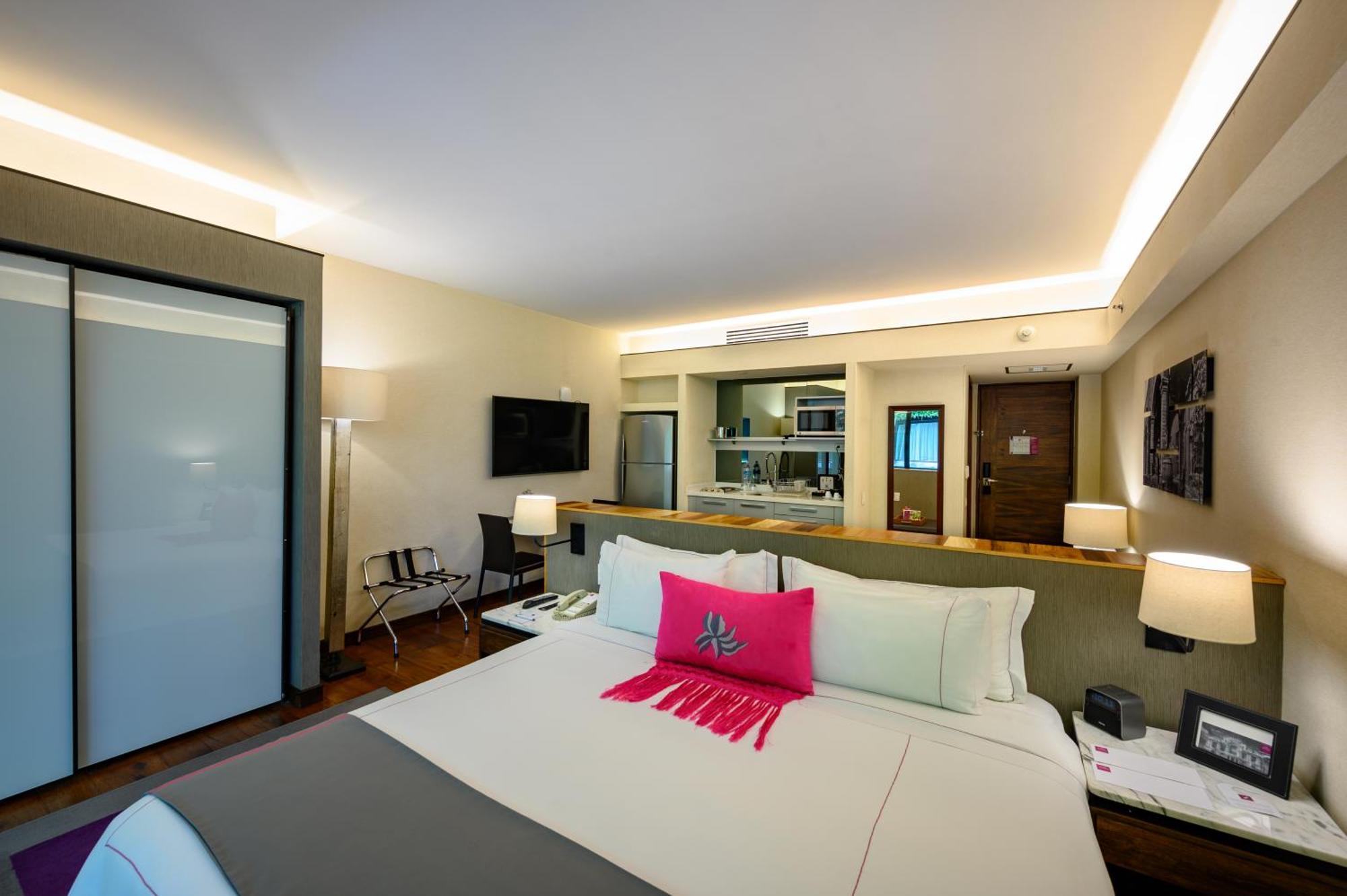 Las Suites Campos Eliseos Mexico City Luaran gambar